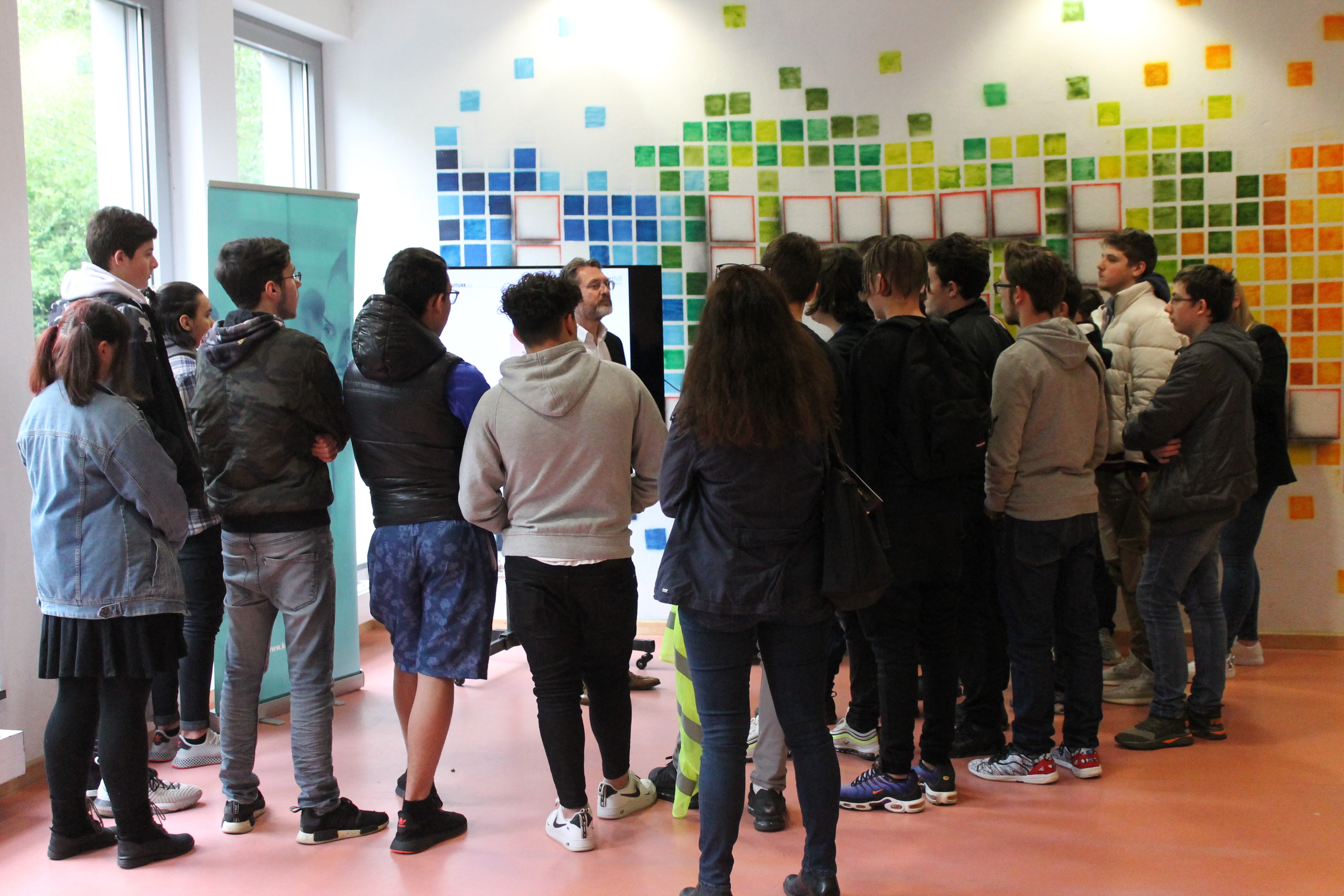 Lycée des Arts et Métiers Campus Dommeldange (2) Hello Future