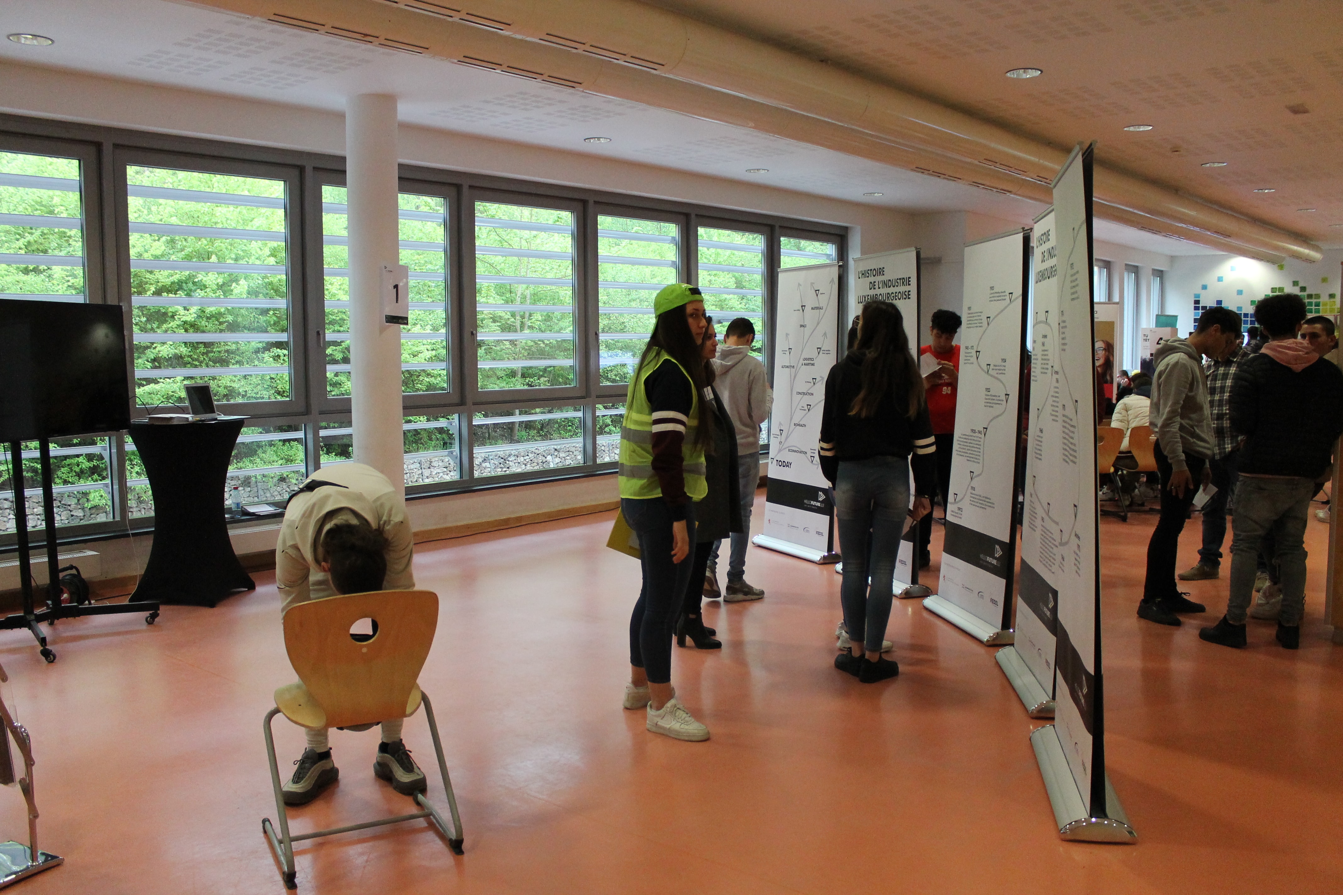 Lycée des Arts et Métiers Campus Dommeldange (2) Hello Future