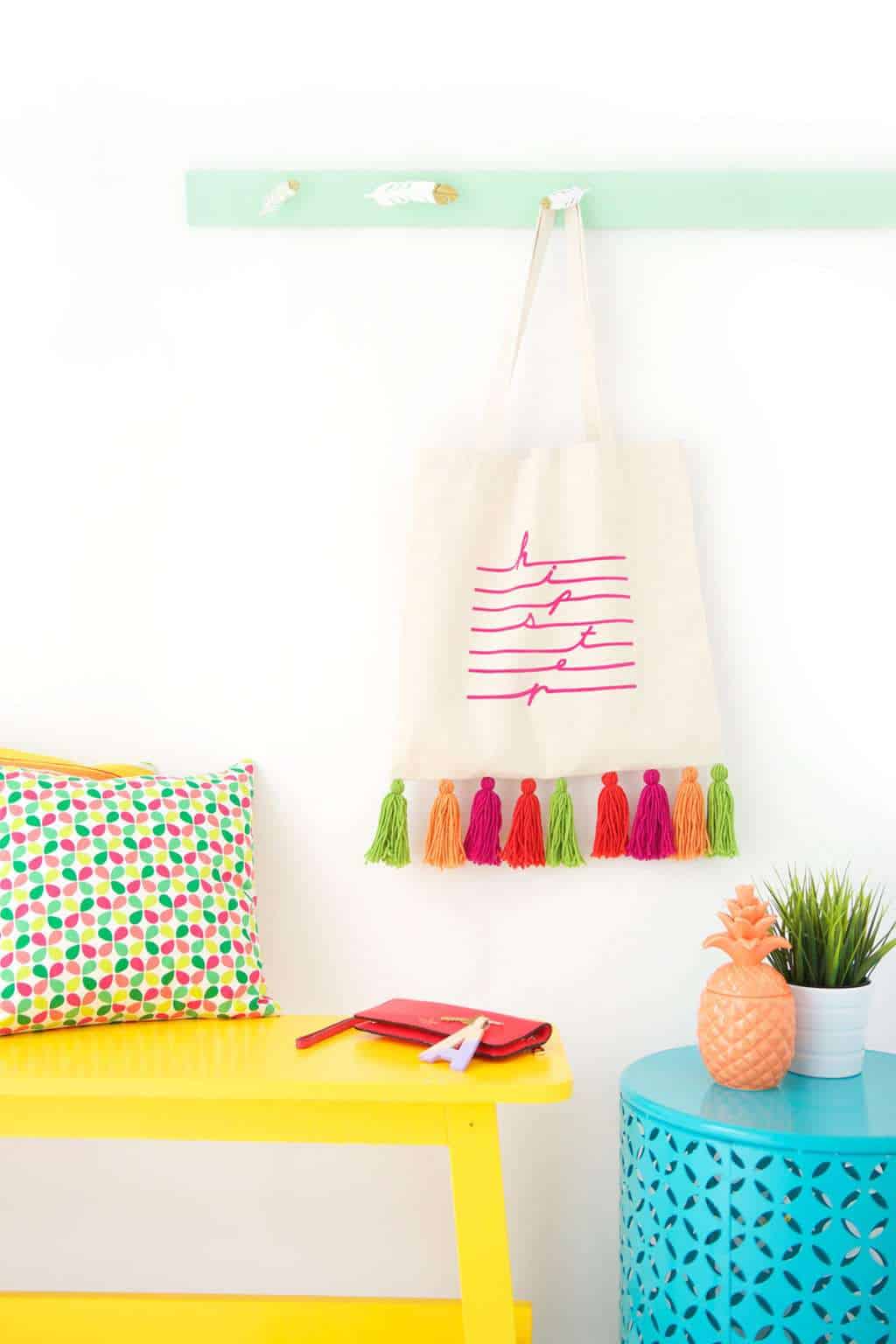 26 Ways to Decorate a Plain Tote Bag HelloGlow.co