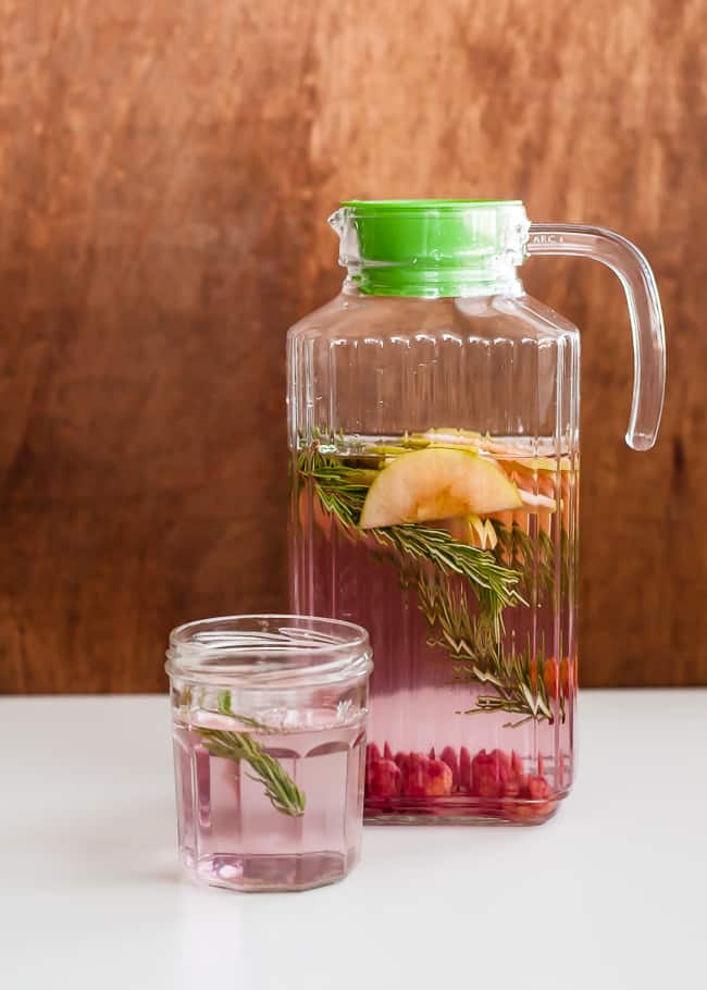 21 Infused Water Recipes for Fall HelloGlow.co