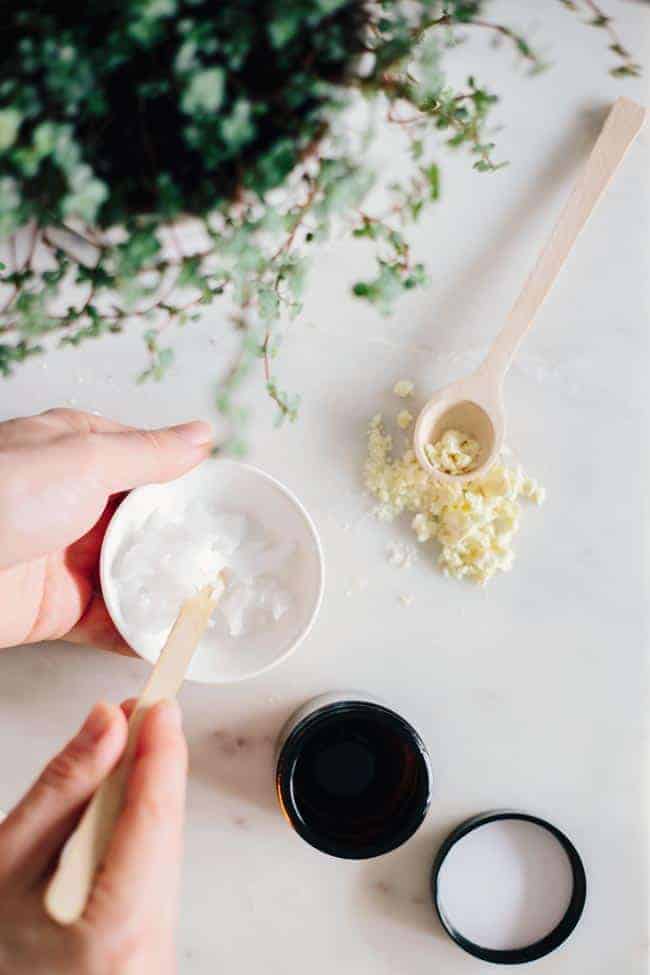 Coconut Oil for Stretch Marks + 13 More Beauty Uses Hello Glow