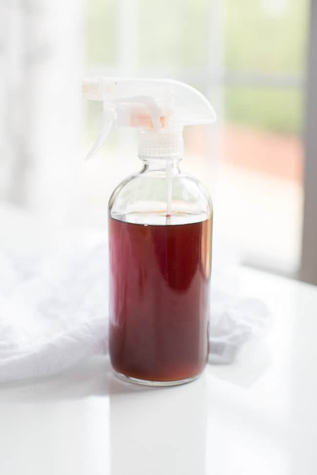 The Easiest 1Ingredient Homemade Window Cleaner Hello Glow