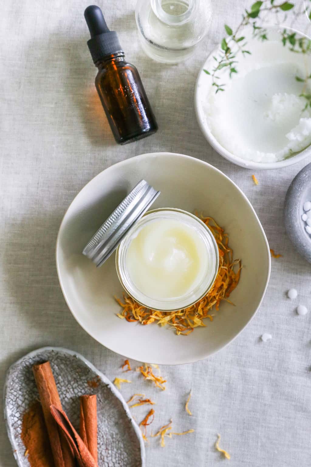 Cómo hacer Aceite de Masaje Afrodisíaco Casero con aceites.