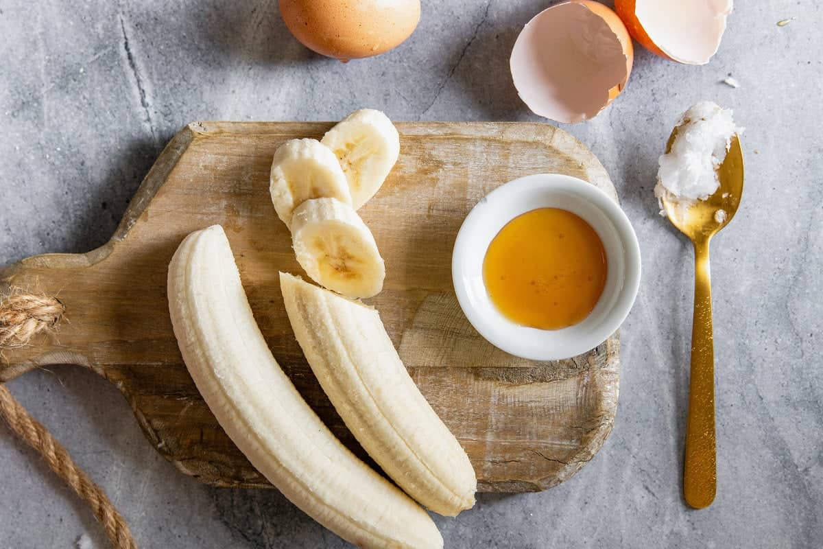 8 Homemade Banana Hair Mask Recipes For All Hair Types Hello Glow