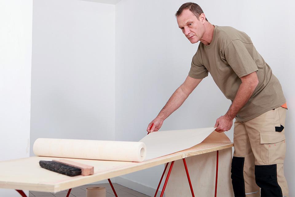 Wallpaper hanging services London Professional Wallpaper installer