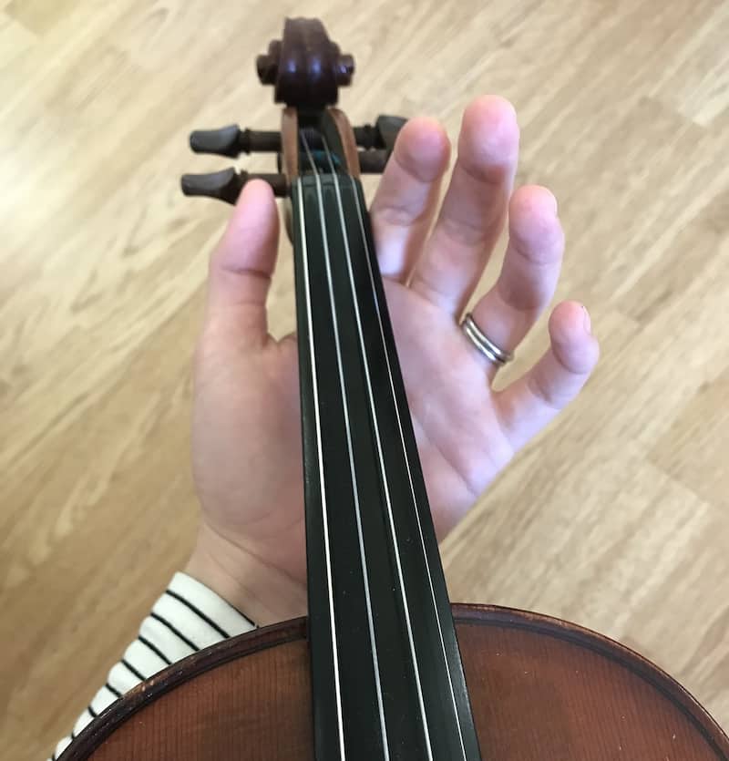 How To Hold A Violin Correctly A Beginner's Guide