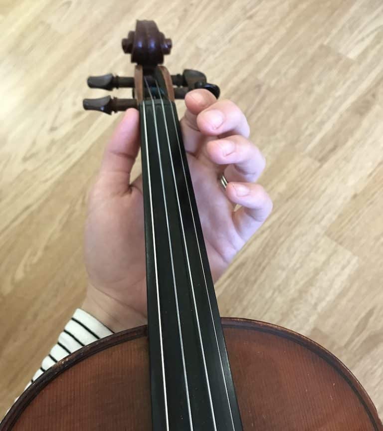 How To Hold A Violin Correctly A Beginner's Guide