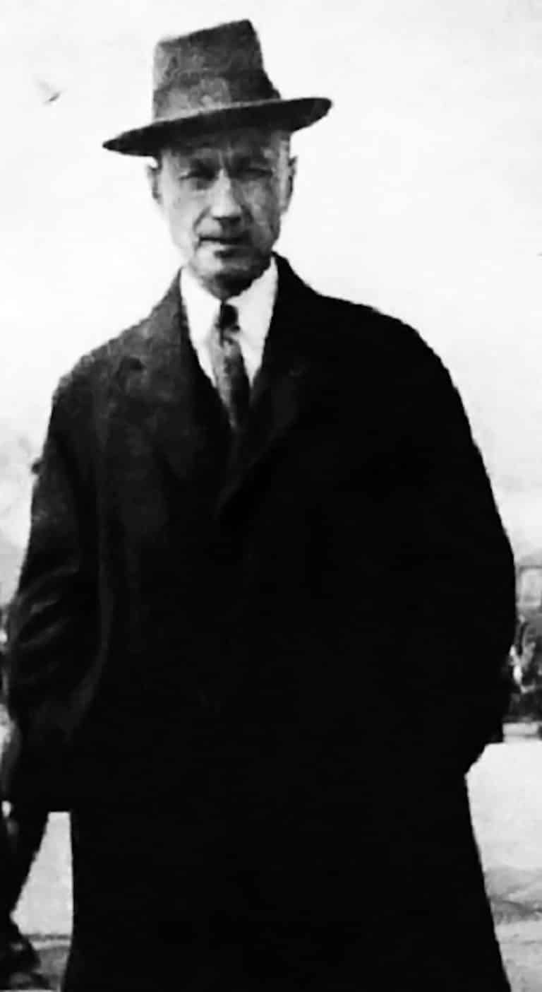 17 Of The Most Famous Musicians From Connecticut