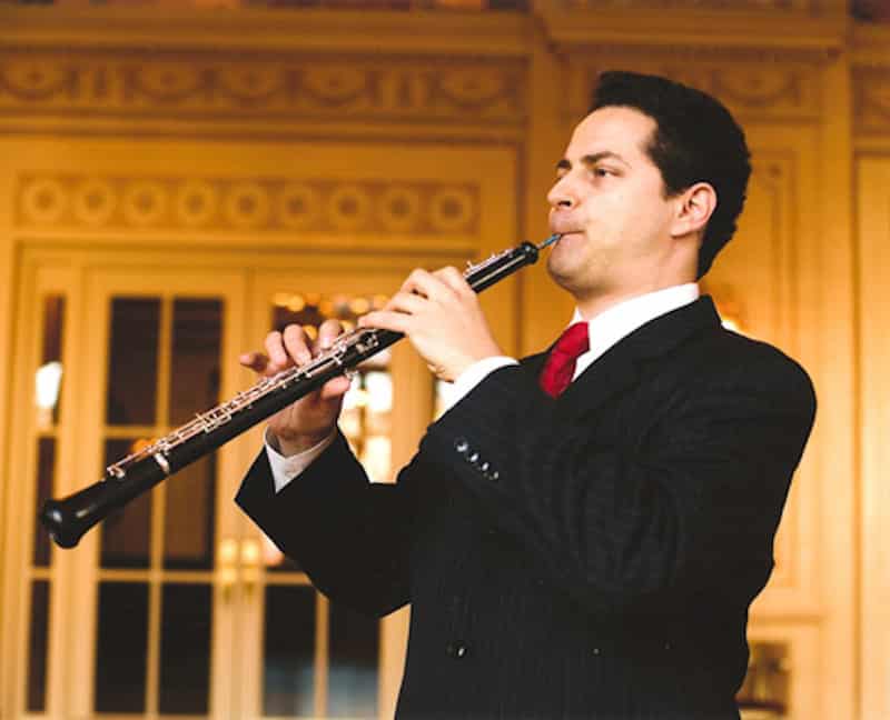 10 Famous Oboe Players You Should Know