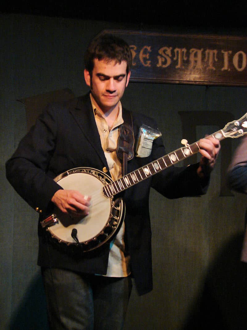 15 Of The Greatest And Most Famous Banjo Players Of All Time