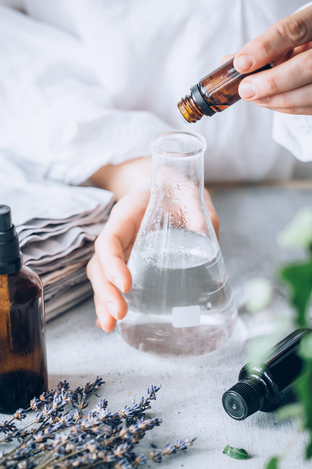 Discover the Best Essential Oils for Laundry and Fabric Care, Essential Oil For Laundry