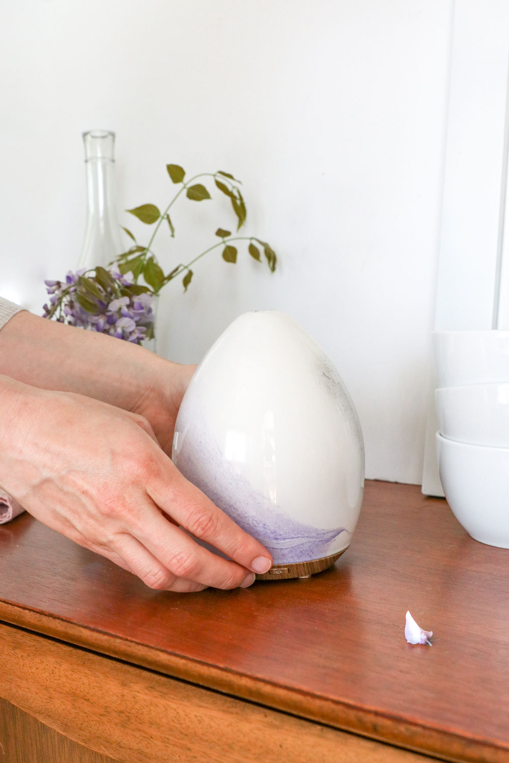 How To Clean Your Essential Oil Diffuser | Hello Nest