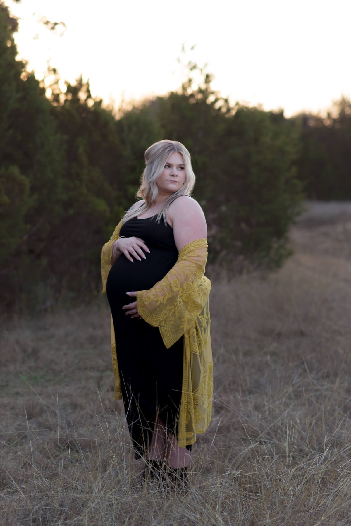 Amanda Cedar Park Maternity Photoshoot