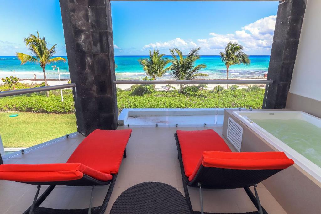 Condo Corazon At Mareazul Rentals Playa del Carmen Mexico