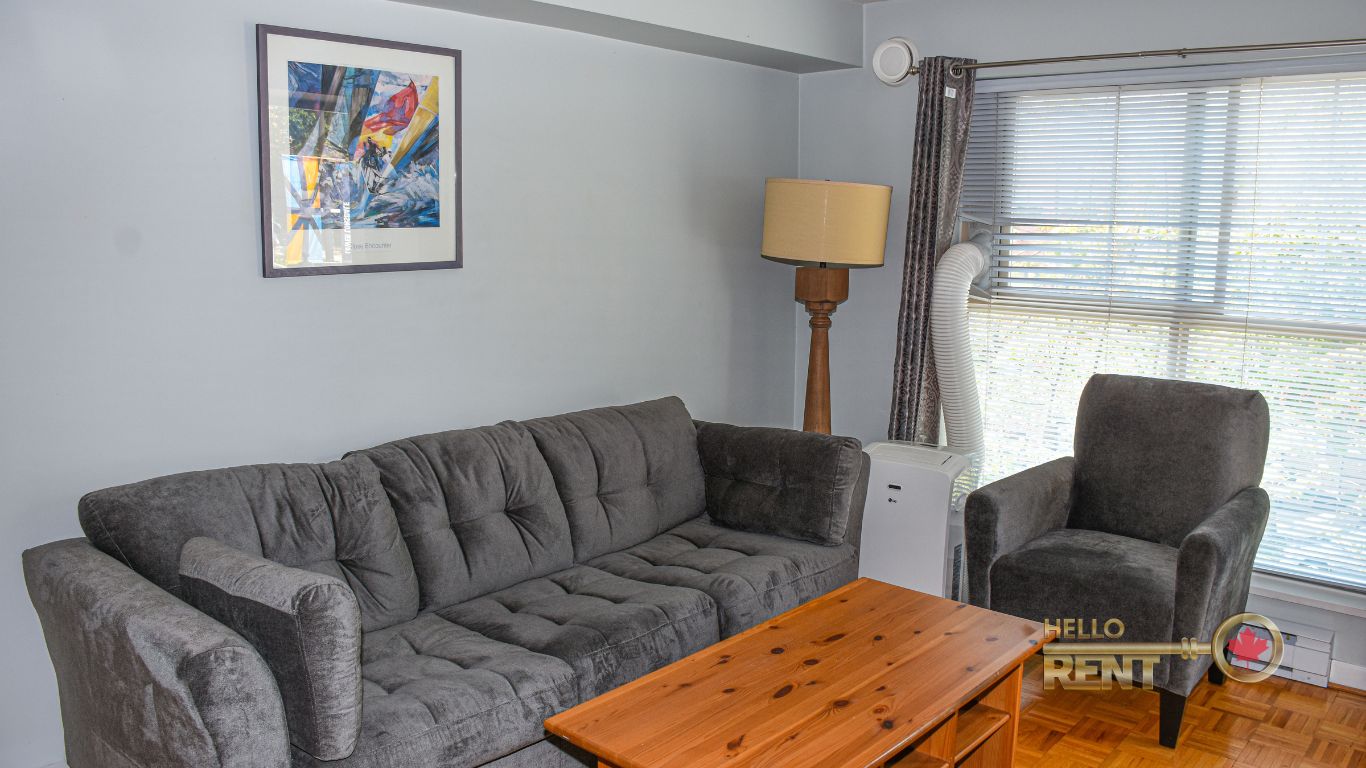 SHIPYARDS FURNISHED SUITE 332 Lonsdale Avenue, North Vancouver Condo