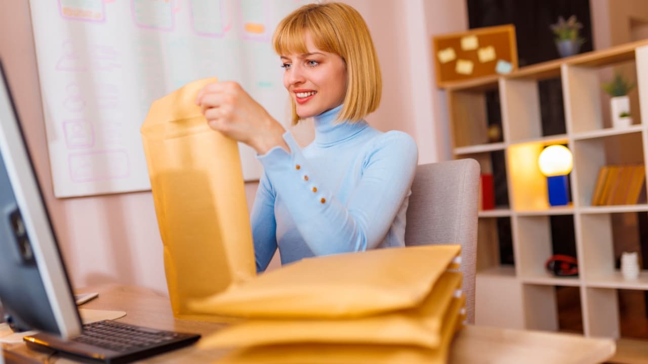 Are There Real Envelope Stuffing Jobs or Should You Find an Alternative