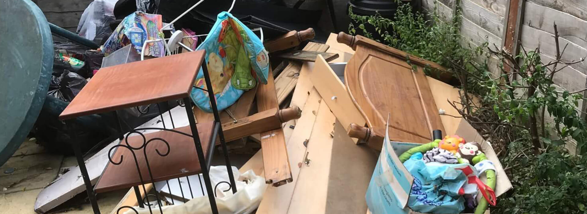 Rubish Disposal Services We take Rubish Away from you Hello Services