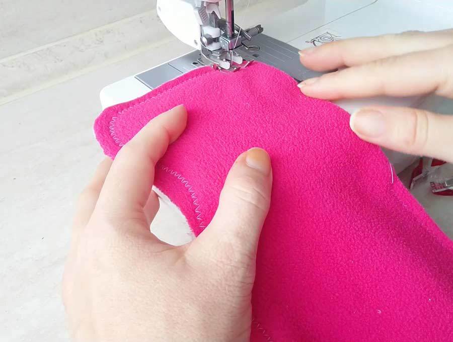 How To Make A Fleece Neck Warmer Pattern And Video ⋆ Hello Sewing