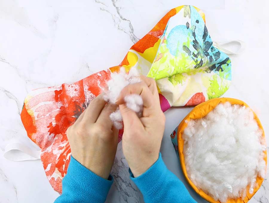 DIY Dog Bone Pillow Pattern Headrest Pillow Tutorial (VIDEO) ⋆ Hello