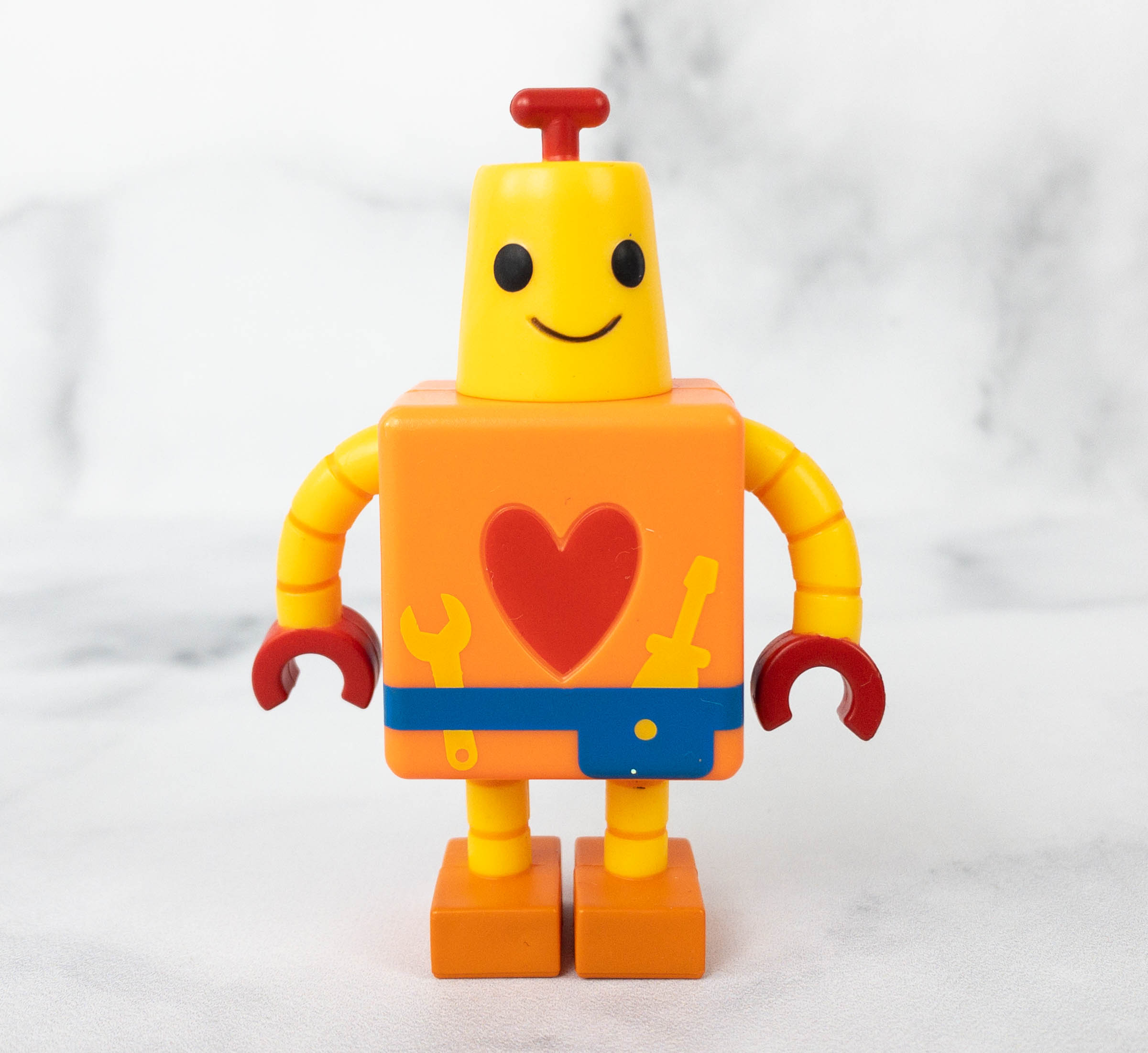 Sago Mini Box Review + Coupon ROBOTS Hello Subscription