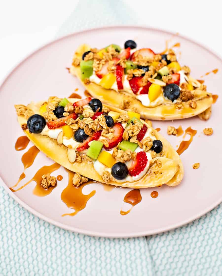 Healthy Banana Split Fresh, nutritious and easy kid snack!