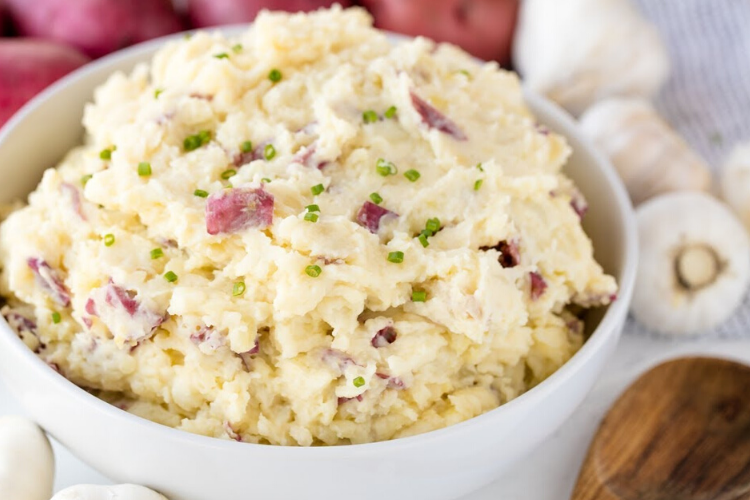 Gordon Ramsay's Red Skin Mashed Potatoes A Creamy Classic Hell's