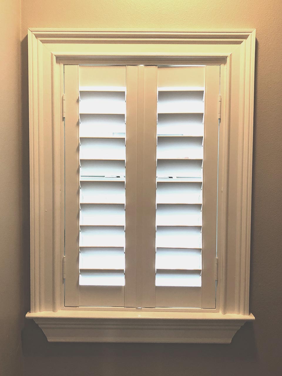 Skandia SL 300 Vinyl Shutters Helm Decorating