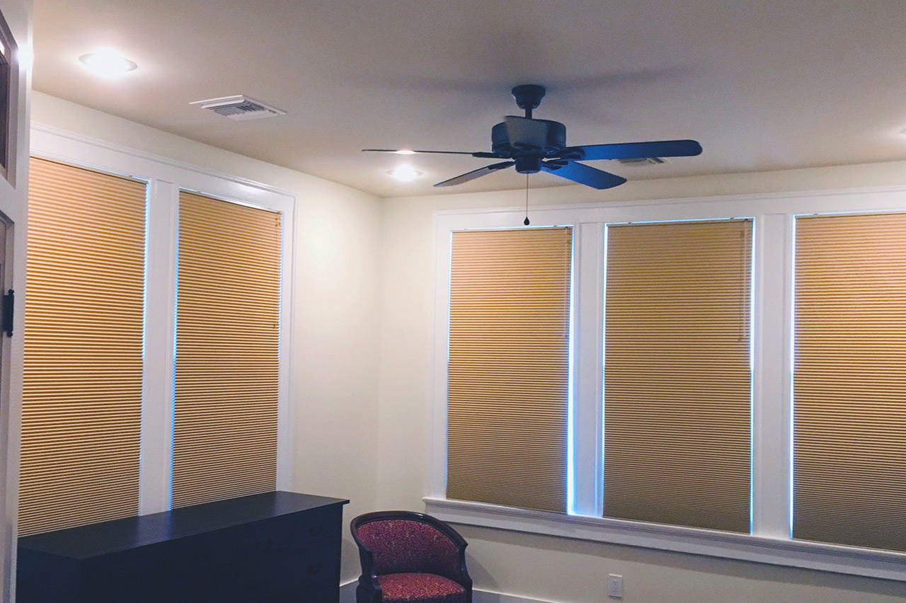 Graber Cocoon Cellular Shades Helm Decorating