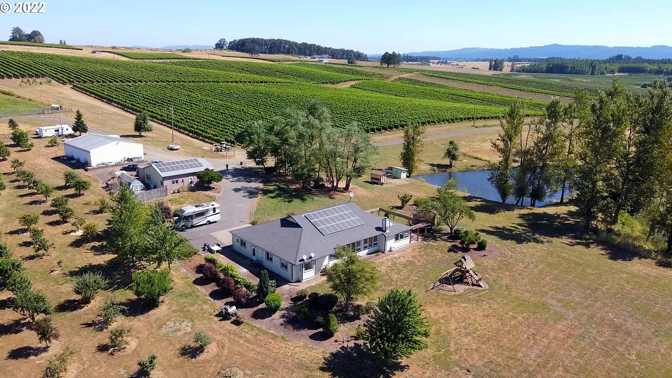 Vineyard For Sale Willamette Valley Oregon Home Farm and Grape Vineyard