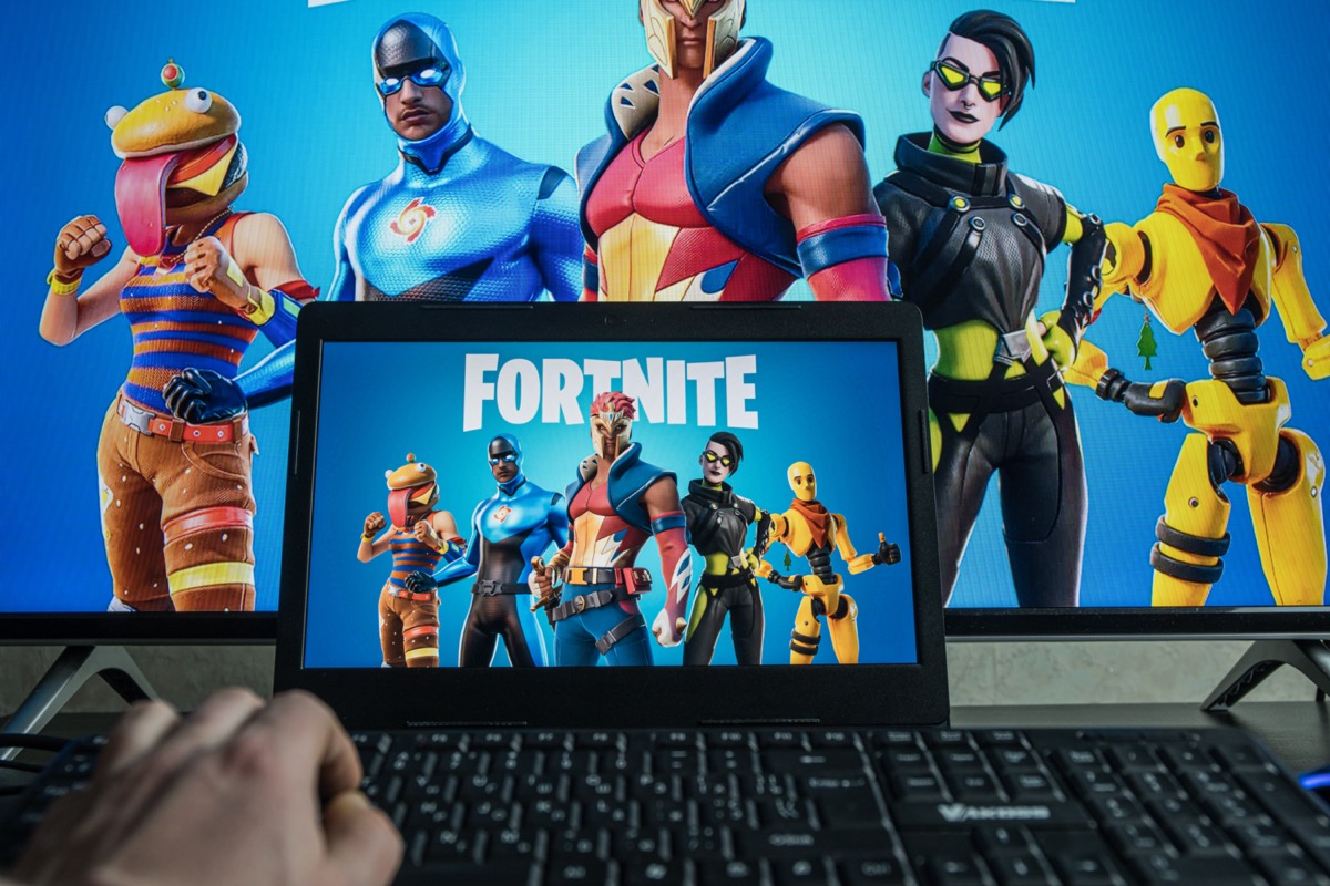 Top 7 Ways To Fix Fortnite White Screen Issue helpdeskgeek