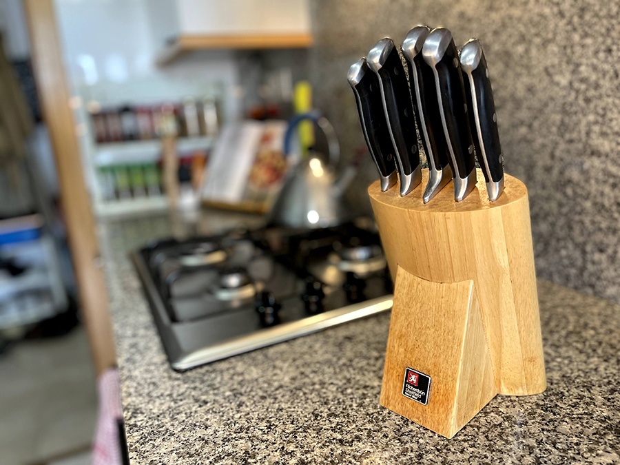 Find the Best Kitchen Knife Set for Your Needs