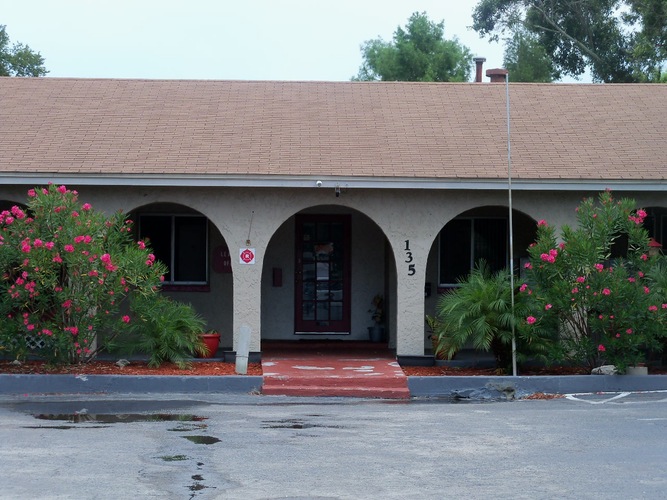 Beltrees Plaza Dunedin, Florida Apartment Rentals Hendricks