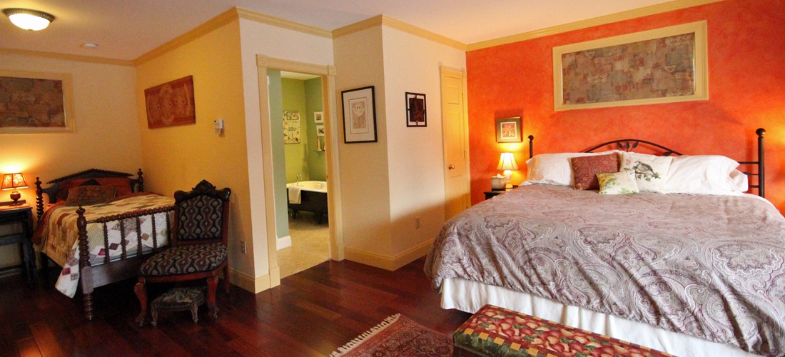 The Pear Room Henniker House B&B