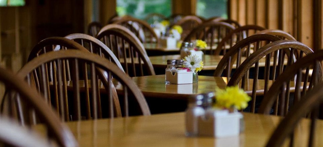 Dining Henniker House B&B