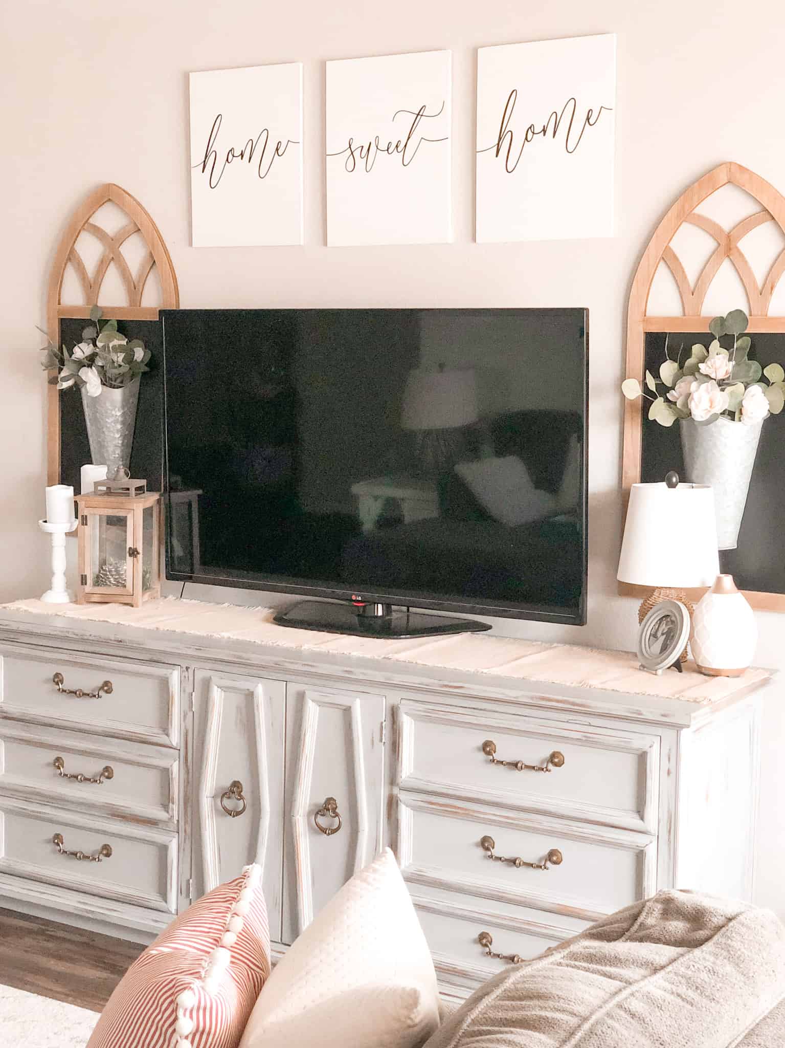 How to Chalk Paint: The Easy and FAST Way - Her Happy Home