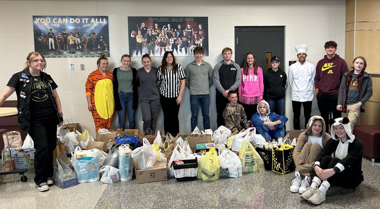 Lester Prairie Student Council and NHS scare up food donations for