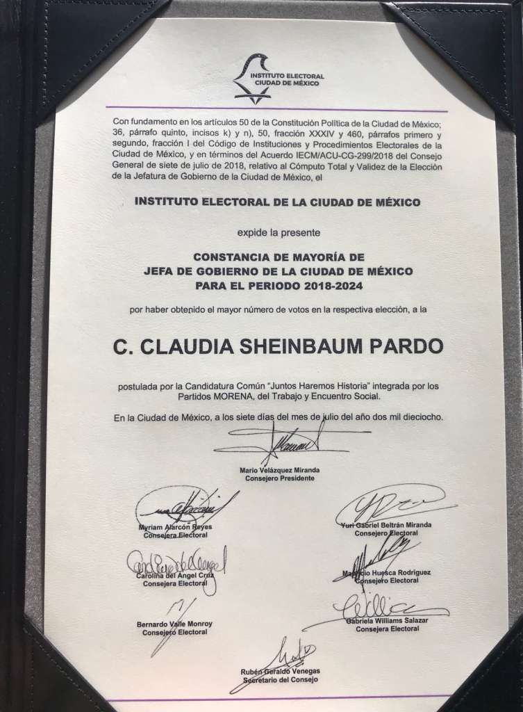 Claudia Sheinbaum recibe constancia de mayoría; la