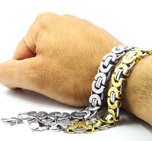 Top 5 Pieces of Men's Jewellery UK to set your Vibe