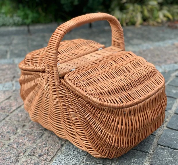 The Best Picnic Basket for Your Next Outdoor Adventure