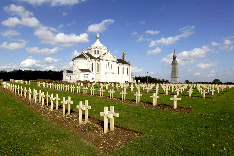Cliquez ici pour voir une image agrandie de Nécropole militaire de