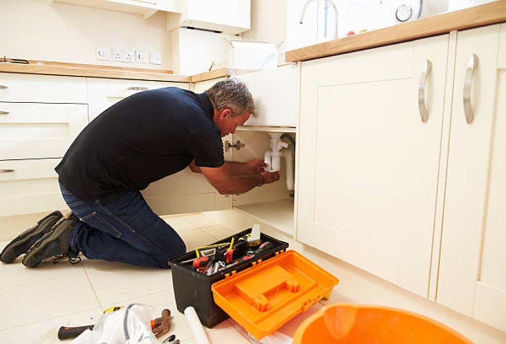 CHOOSING A SPECIALIST PLUMBING SERVICE FOR YOUR PROBLEM in Yorba Linda Hero Plumbing Services