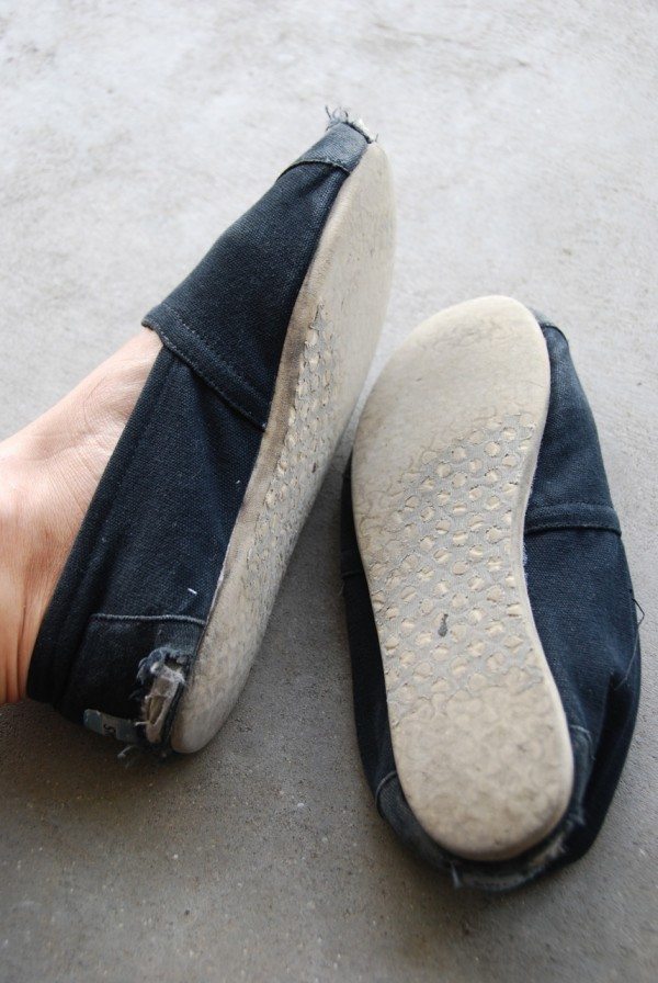 Toms make TERRIBLE Travel Shoes
