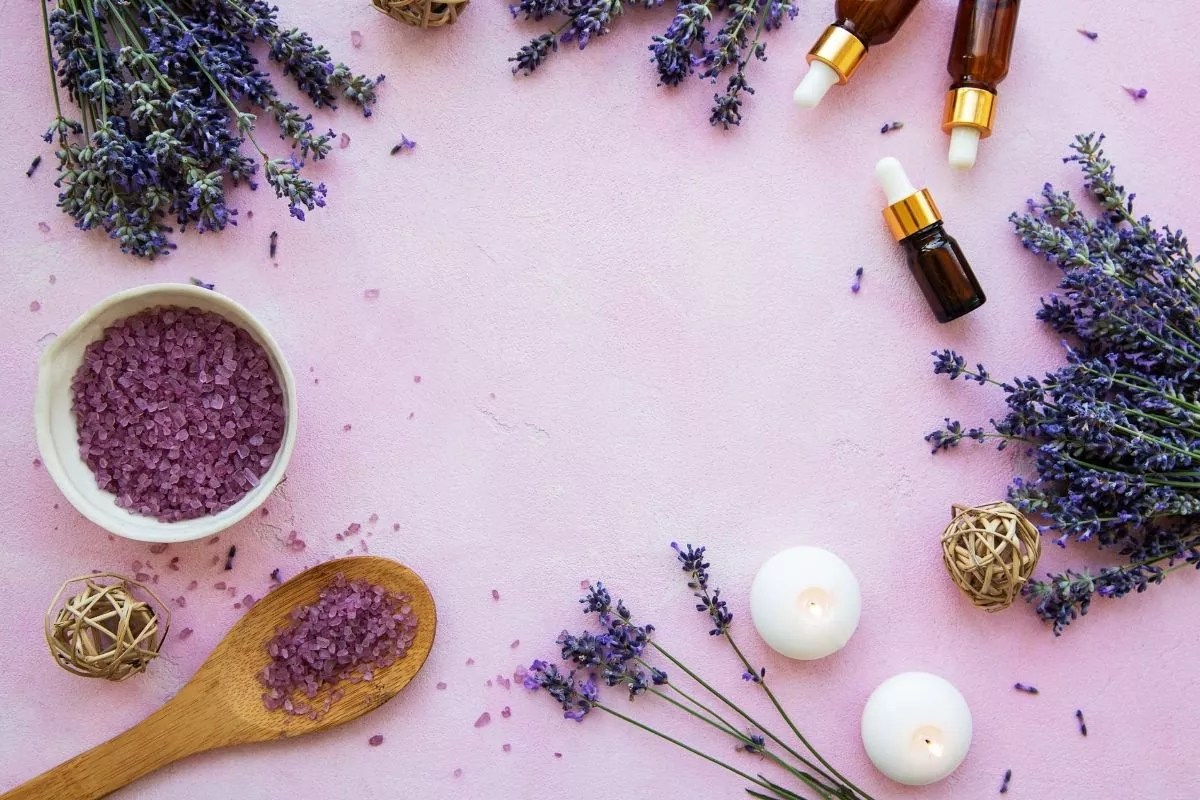 The Best Essential Oils for Shingles Herpezine