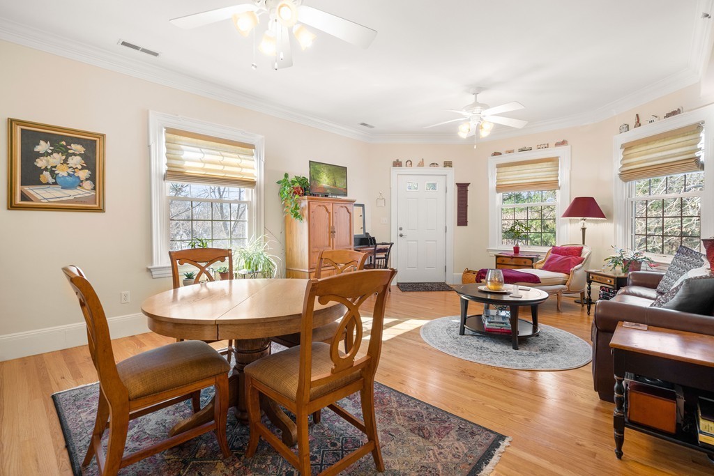 8 Parker Road Unit 5 (Wakefield) Herrick Lutts