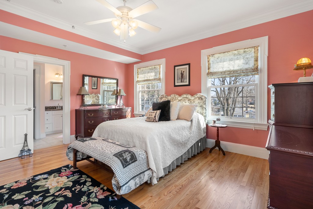 8 Parker Road Unit 5 (Wakefield) Herrick Lutts