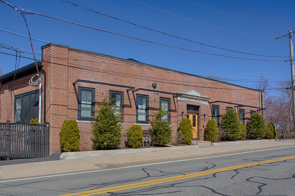 12 Lothrop Street Unit 4 (Beverly) Herrick Lutts