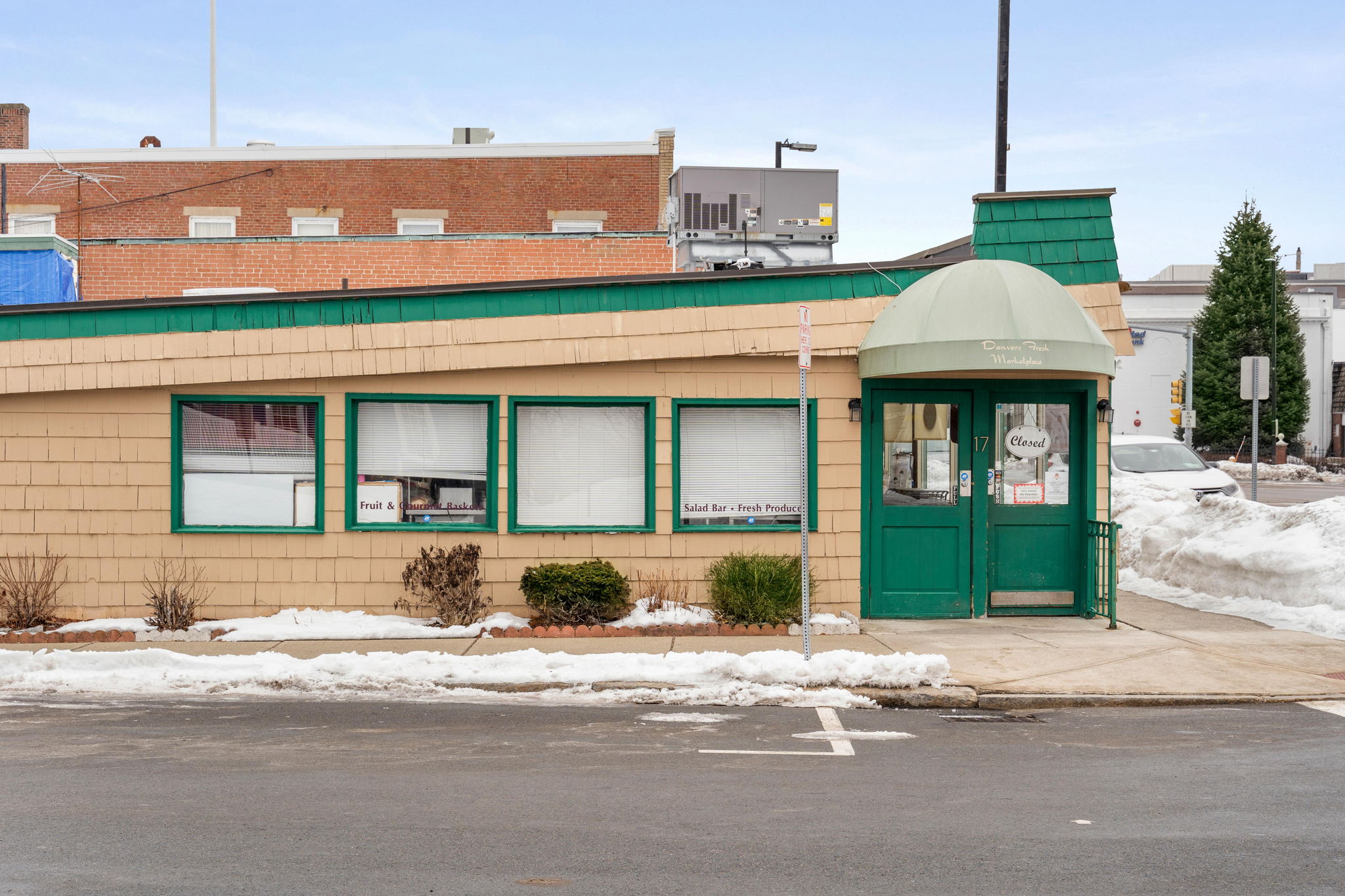 17 Elm Street (Danvers) Herrick Lutts