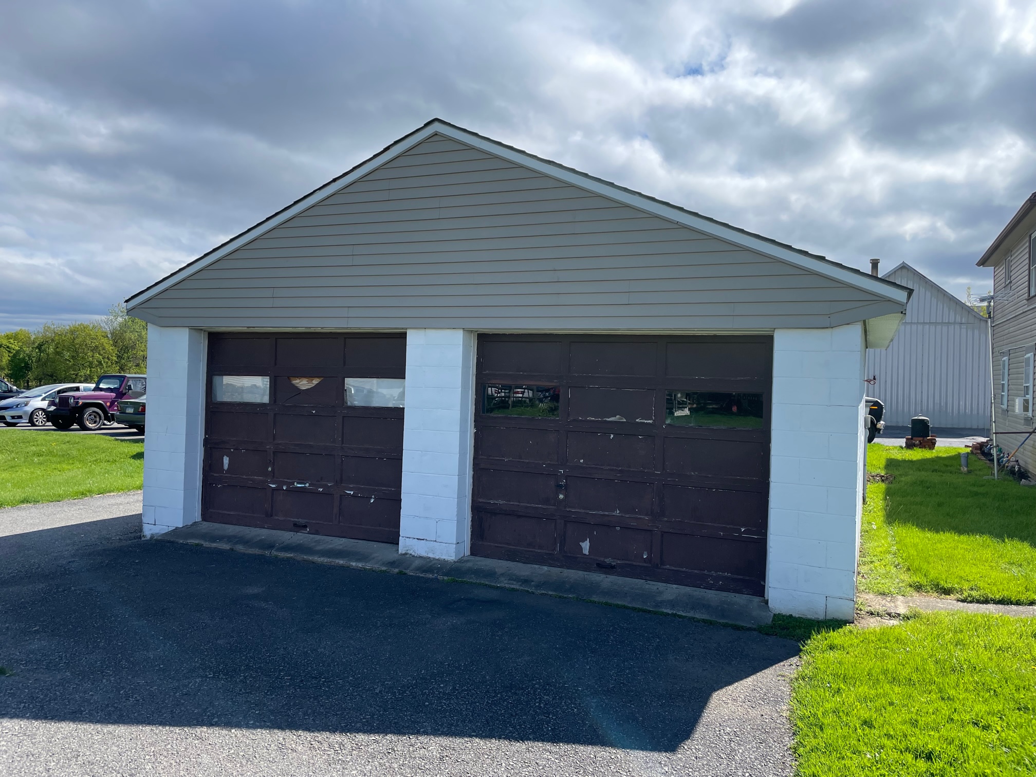 227 W Main St, Leola (Garage) Hershey Real Estate