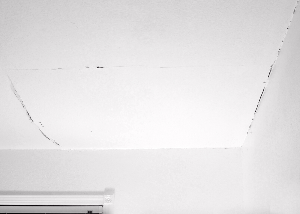 Are ceiling cracks serious? Herts Decorators