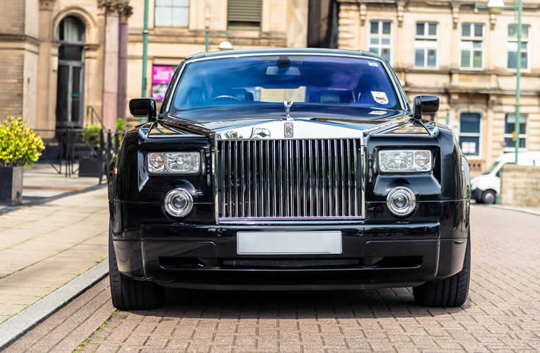 Herts Rollers Black Rolls Royce Phantom Hire